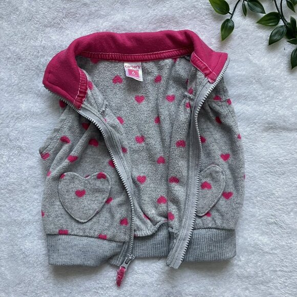 Carter’s Baby Vest Size 6M | GUC Grey Fleece Heart Print Sleeveless Jacket - Picture 2 of 16